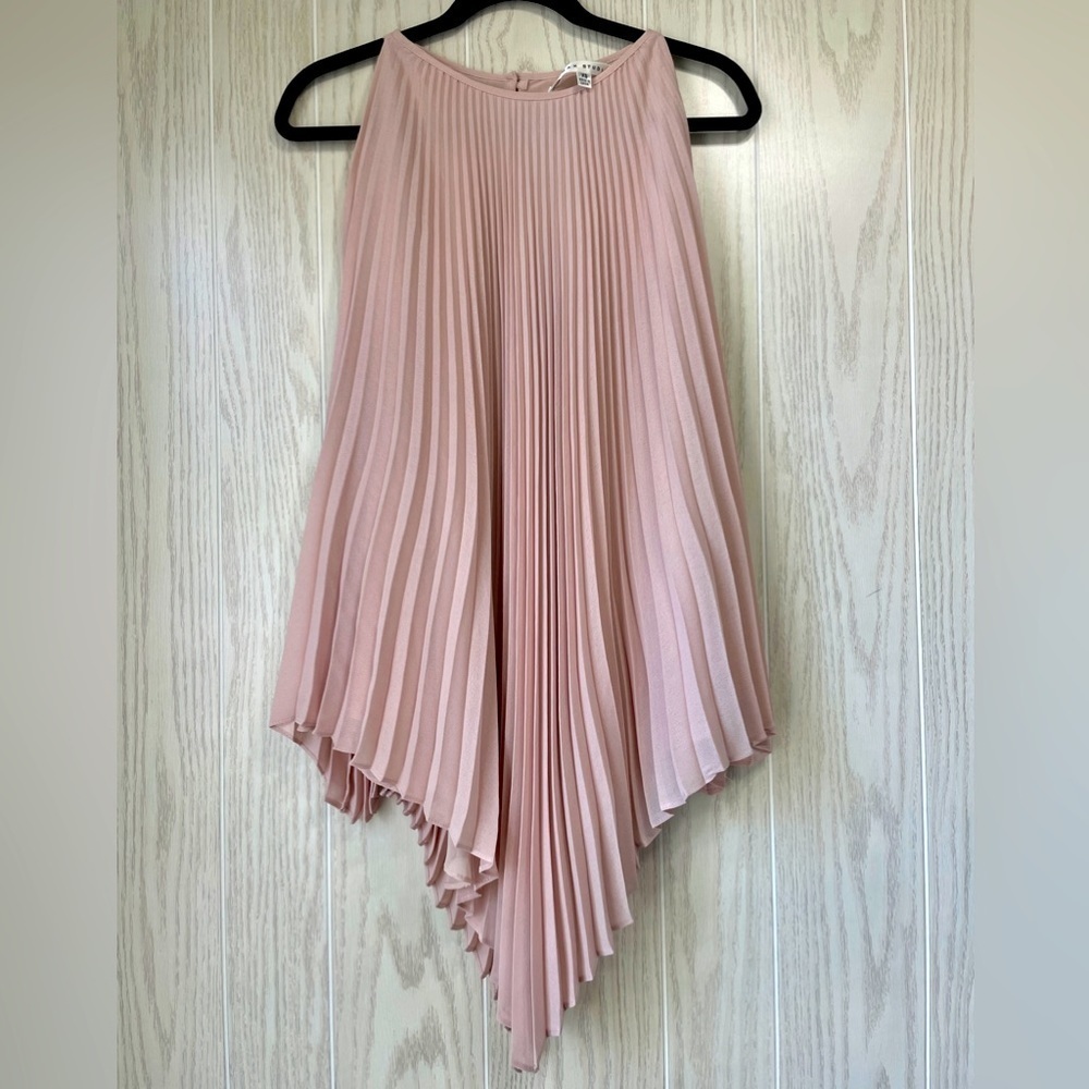 Max Studios Accordion Sleeveless Blush Pink Tunic Blouse Size XS